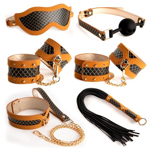OEM  6 Pcs Female Sex Bondage Set for Couples Soft Leather Bdsm Sex Toys Bondage Fetish Handcuffs Anklecuffs Whip Paddle Collar